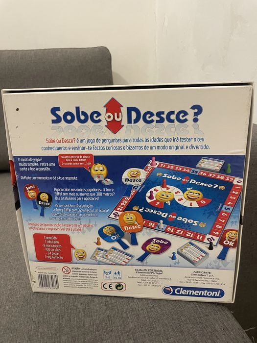 Jogo de tabuleiro Sobe  e Desce