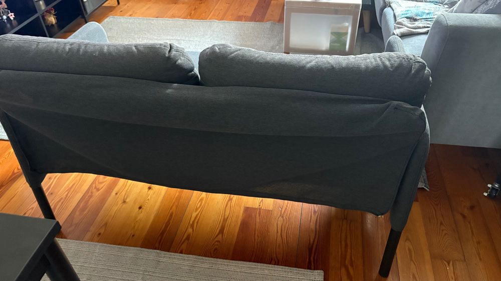 Vendo sofá de 2 lugares