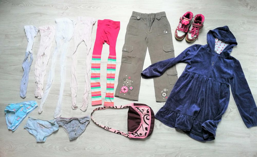 Zestaw r. 122-128 spodnie sukienka buty rajstopki