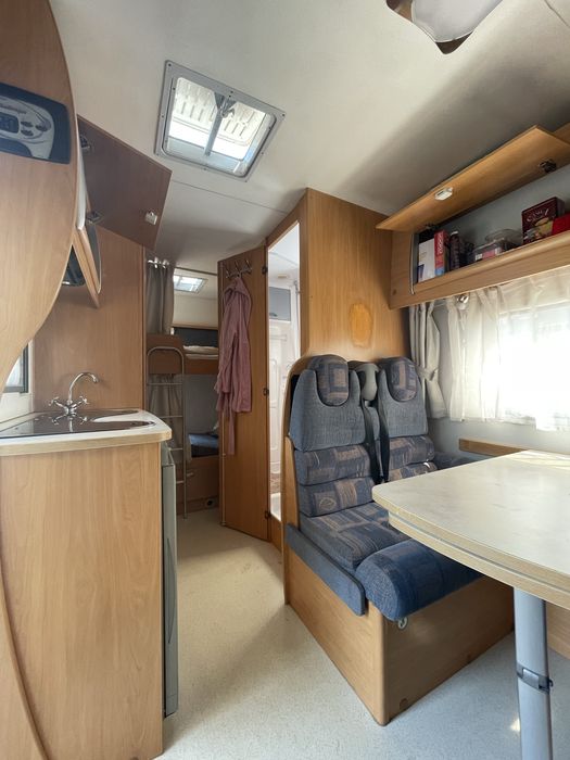 Autocaravana Challenger com beliches