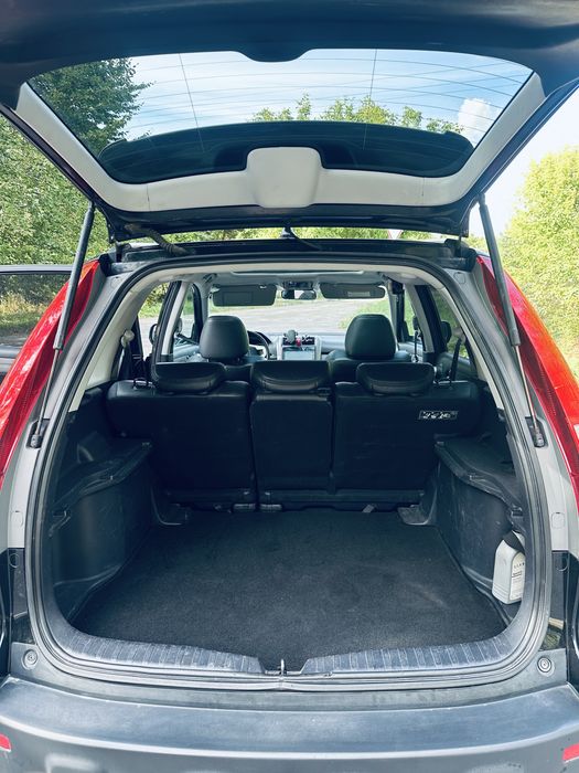 продам HONDA CR-V