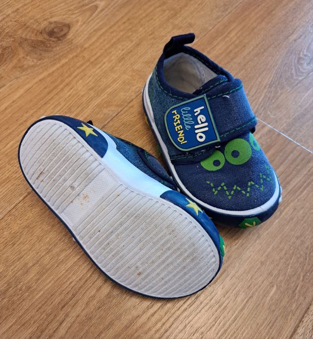 Buty kapcie na rzepy granatowe cool club 20