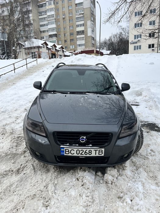 Volvo v50 1,6дизель