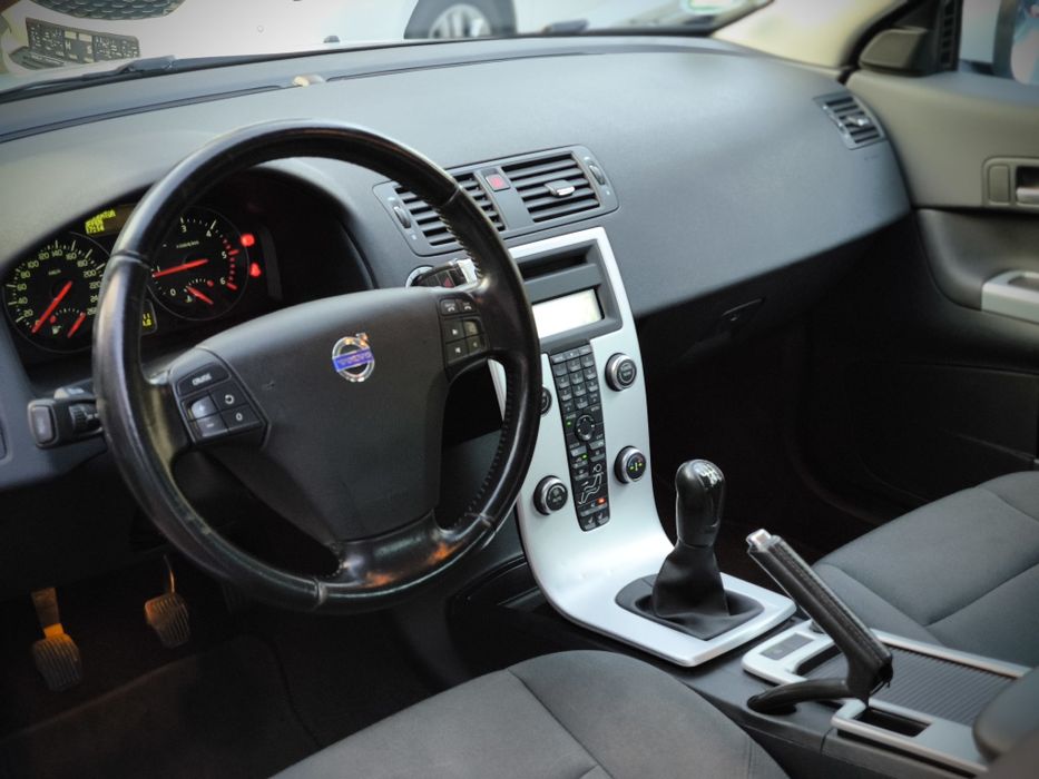 Volvo C30 - doskonały do taniej jazdy.