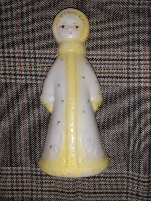 Снігурка ретро 25 см