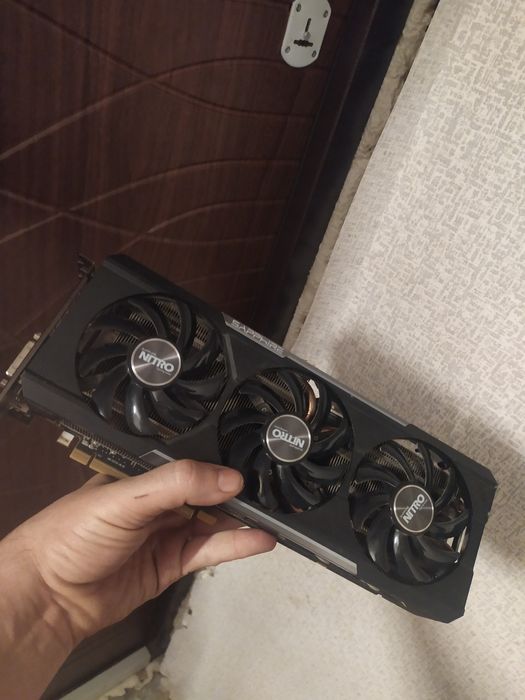 Radeon r9 390x nitro 8 Gb