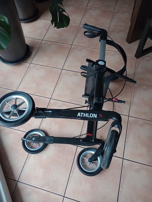 Balkonik Rolator Chodzik KarbonFirma Athlon