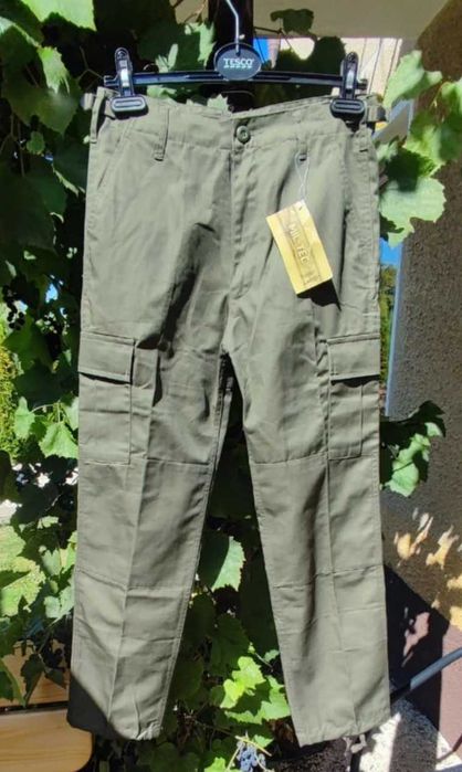 Mil-Tec spodnie harcerskie rozmiar XL nowe. w pasie na płasko 38cm