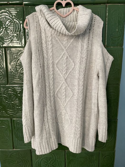 Светр PEACOCKS 46 M з відкритими плечима