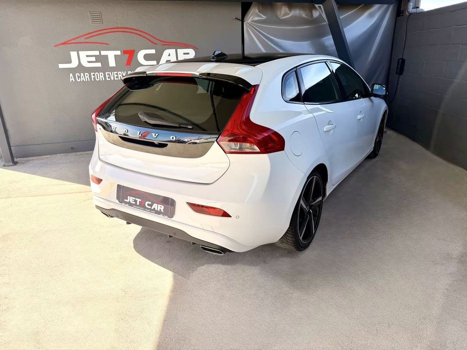 Volvo V40 2.0 D4 Momentum