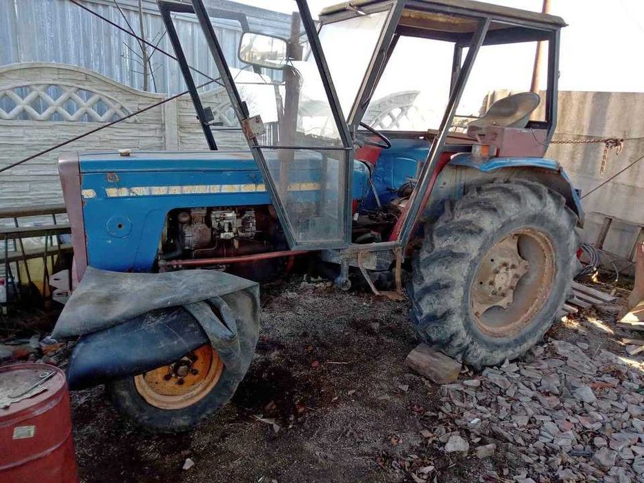 Ursus C 360 korpus tylnego mostu z dyferencjałem pompą