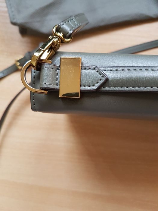 Сумка кардхолдер charles & keith