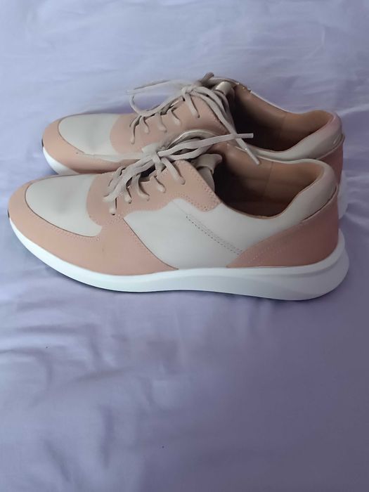 Жіночі кросівки Clark's розмір 40,устілка 25