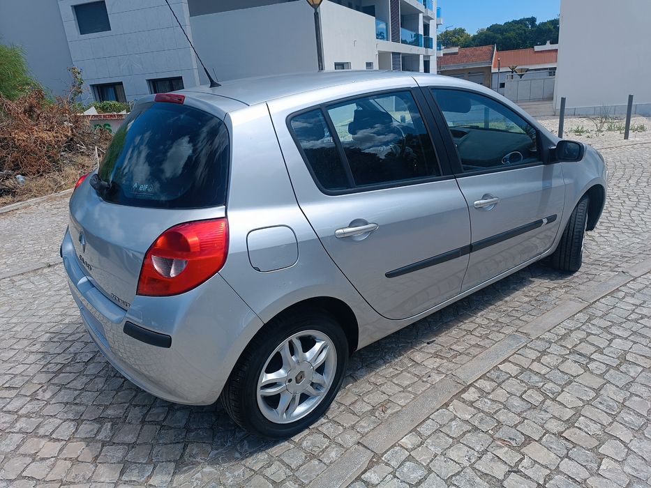 Renault clio 1.2 (130milkm)
