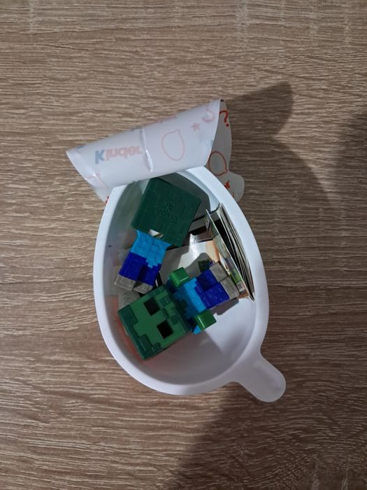 Kinder joy Minecraft