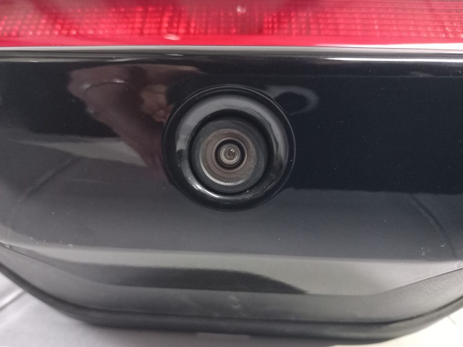 Câmera traseira  3° Stop Peugeot Partner K9
