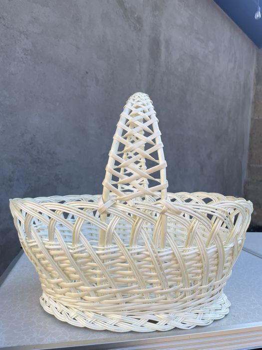 Плетені пасхальні кошики