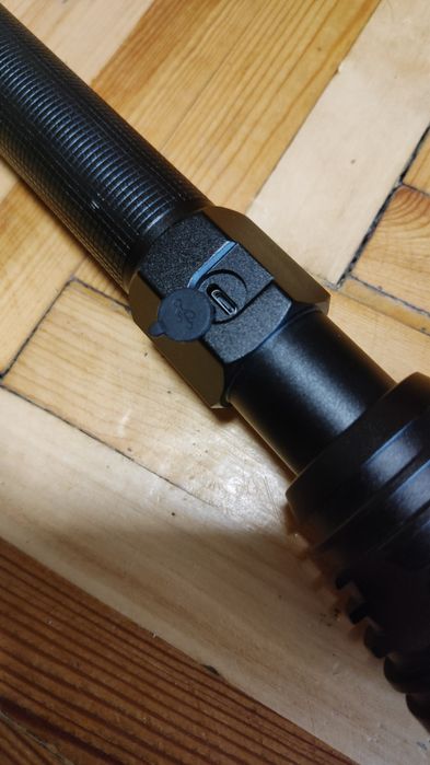 Надяскравий ліхтар XHP 90.3