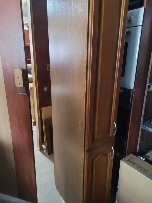 Sprzedam szafkę słupek cargo