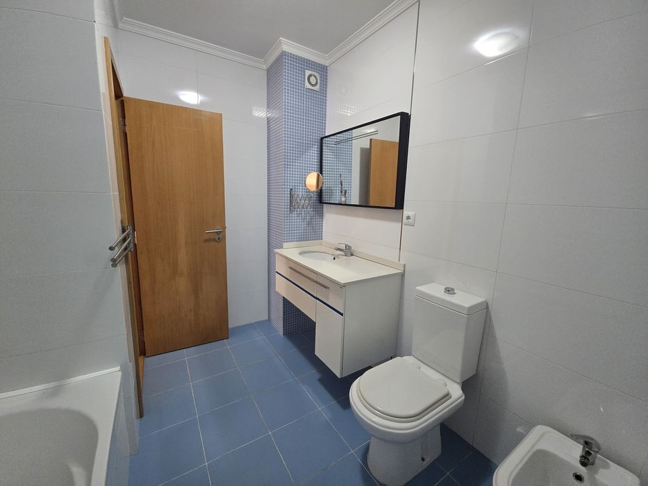 Vendo apartamento T2 na Barra
