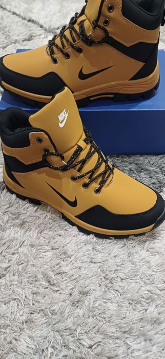 Nowe zimowe buty męskie