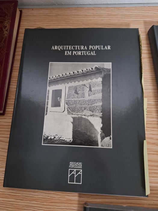 Conjunto de Livros Arquitetura Popular em Portugal