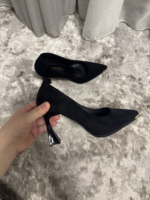 Туфлі на каблуку, замшеві, лодочки