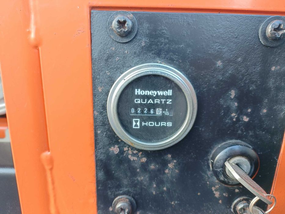 Mobilny rębak spalinowy TIMBERFWOLF TW230DHB diesel Kubota przyczepka