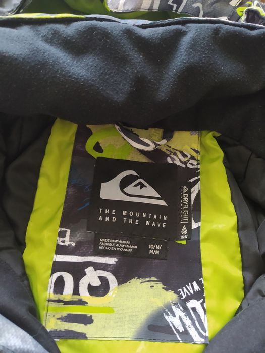 Продам майже нову куртку на хлопчика 10, 12 років