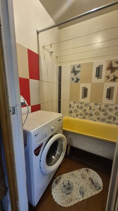 Продаж 2к квартири Г Крут