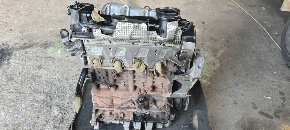 Двигун CBA CBAA CBAB CBAC CBB Cbbb 2.0TDI мотор двигатель