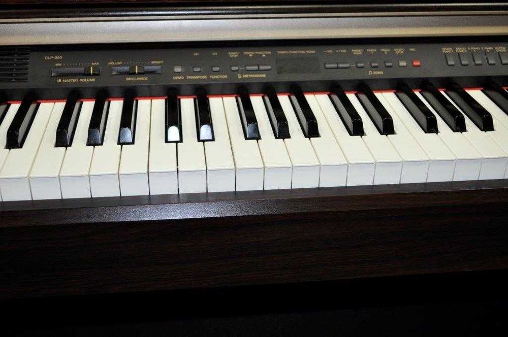 Pianino Elektoniczne Yamaha Clawinova CLP 950