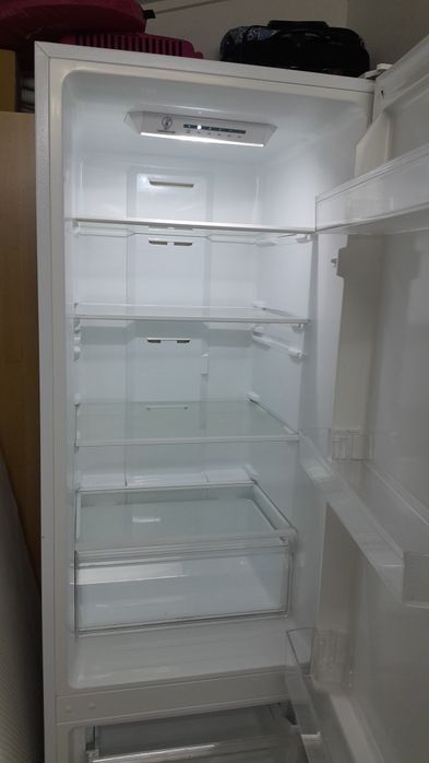 Frigorifico electronia nofrost 180x60x55