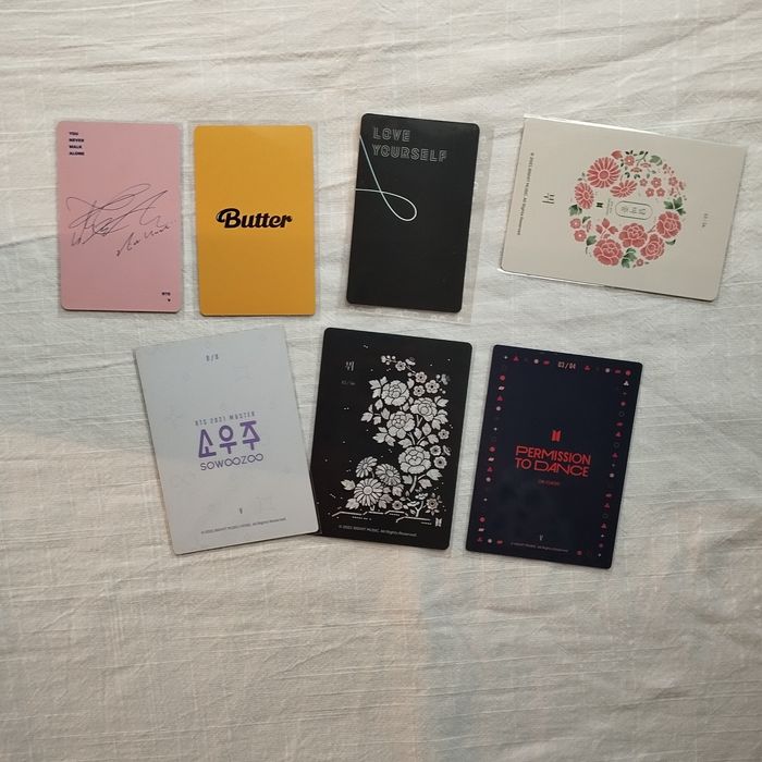 Продаж BTS картки