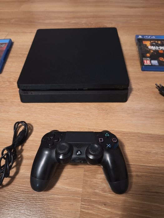 PlayStation 4 wersja 1tb z grami  fifa pl