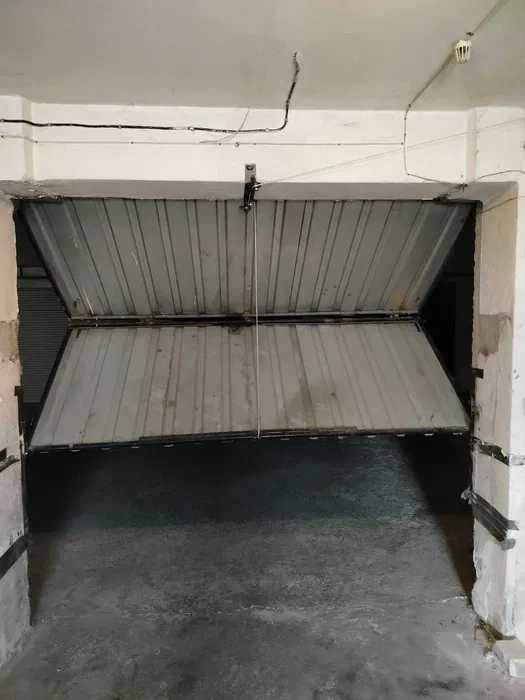 продам гараж  гаражний кооператив біля метро Харківська, Кошиця 1/38