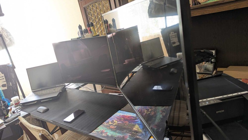 Монітор 43" AORUS FV43U 4K 144Hz