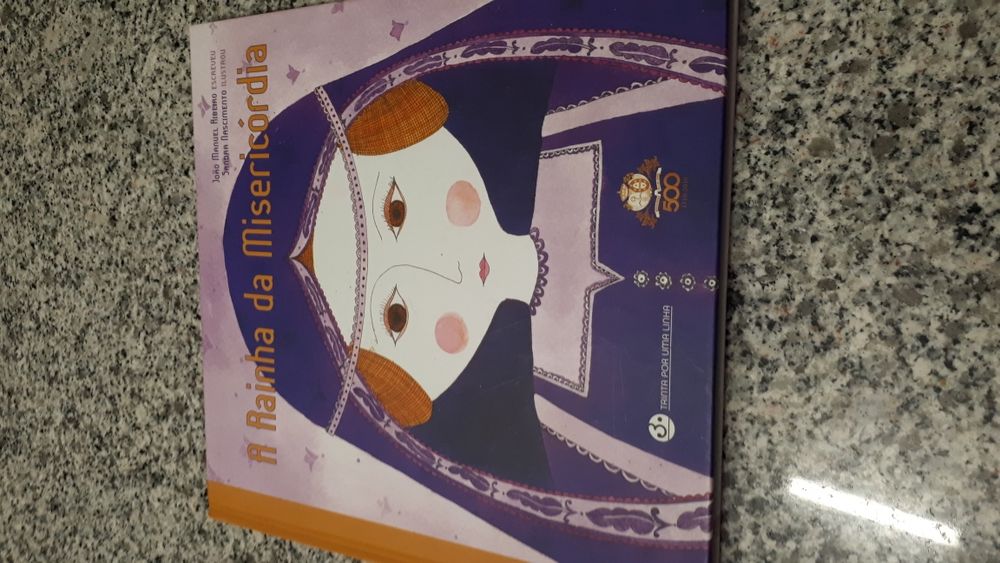 Livro a rainha da misericórdia assinado pelo escritor