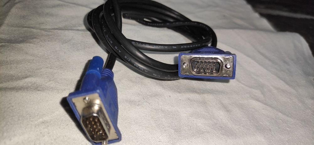 Kabel zasilający komputer/monitor/audio/VGA