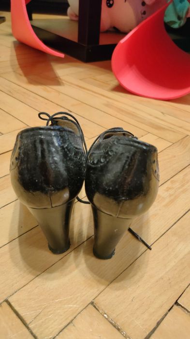 Buty na obcasie, eleganckie, skórzane r.38 Anabelle