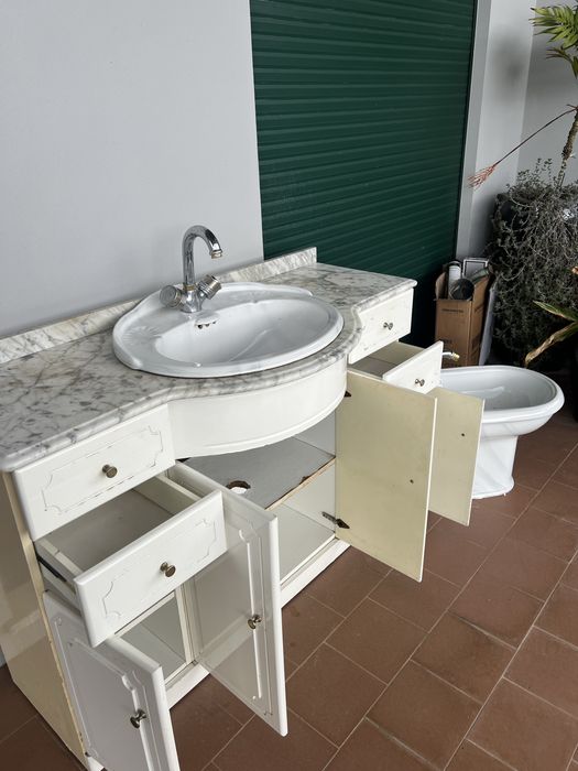 Movel com pia + oferta de bidé