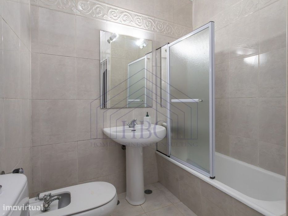 Apartamento T3 com Vista Rio - Lisboa