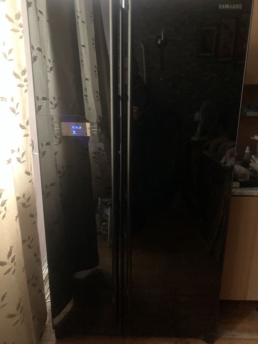 холодильник Samsung RS21HNLBG (Side-by-Side).