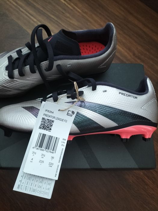 Chuteiras futebol adidas Predator novas