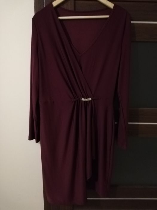 Ekskluzywna sukienka bordowa