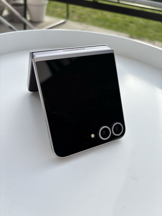 Samsung flip 6 stan bardzo dobry