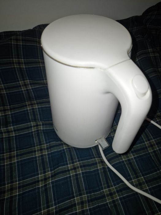 Magio Електрочайник 1.5л