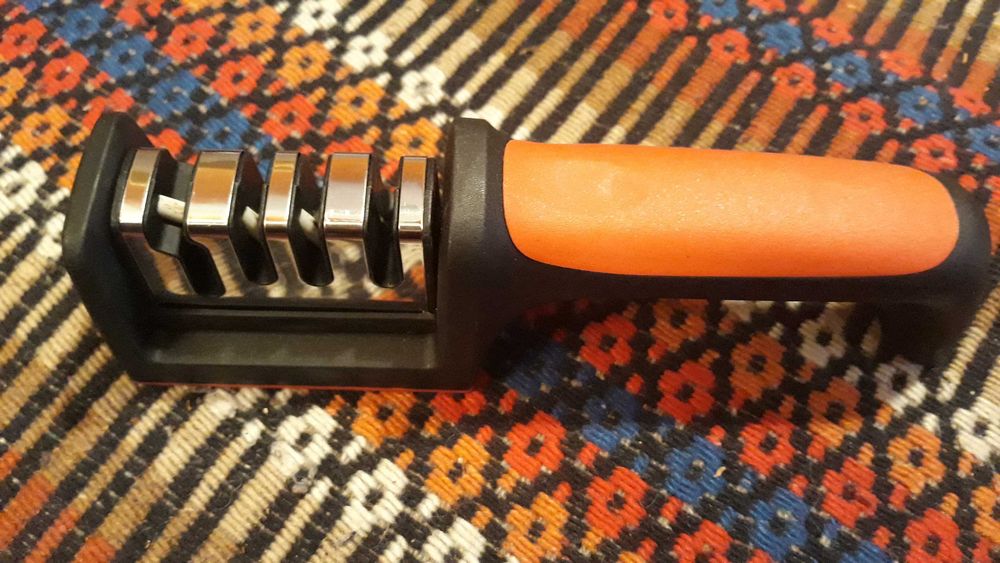 Knife Sharpener - New - Shipping Included436854363490897921