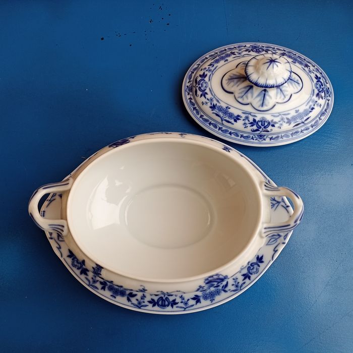 Terrina pequena com tampa e travessa Vista Alegre decoração Margão