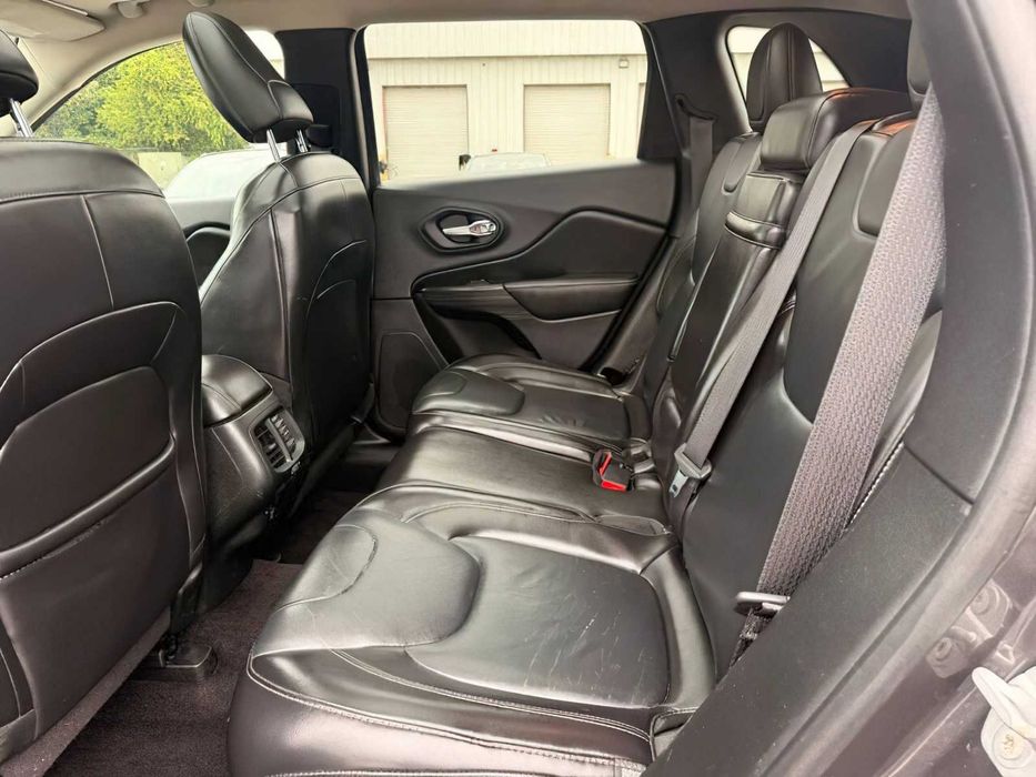 Jeep Cherokee Limited      2016